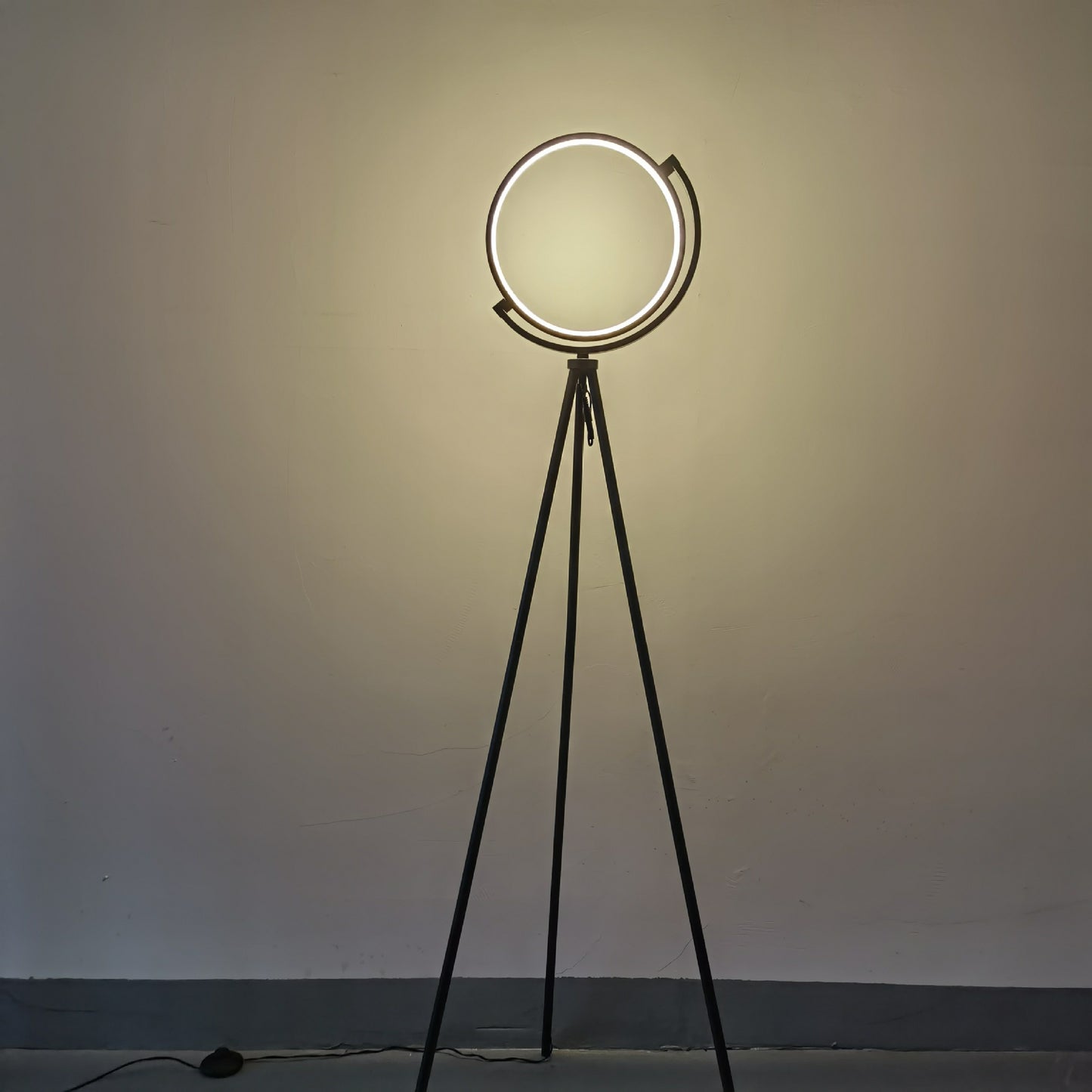 Floor Lamp - Circle